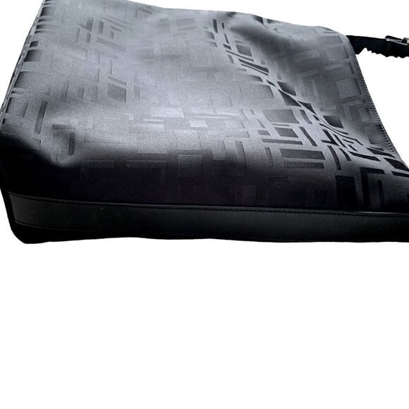 The
Limited Black Leather Nylon Print Large Shoulder Bag Size OS - Picture 6 of 13